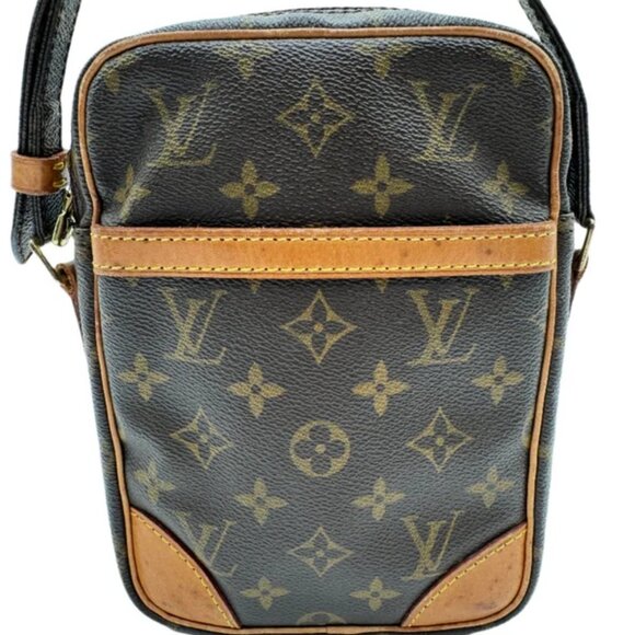 Louis Vuitton Monogram Danube Crossbody - VINTAGE - Picture 3 of 16
